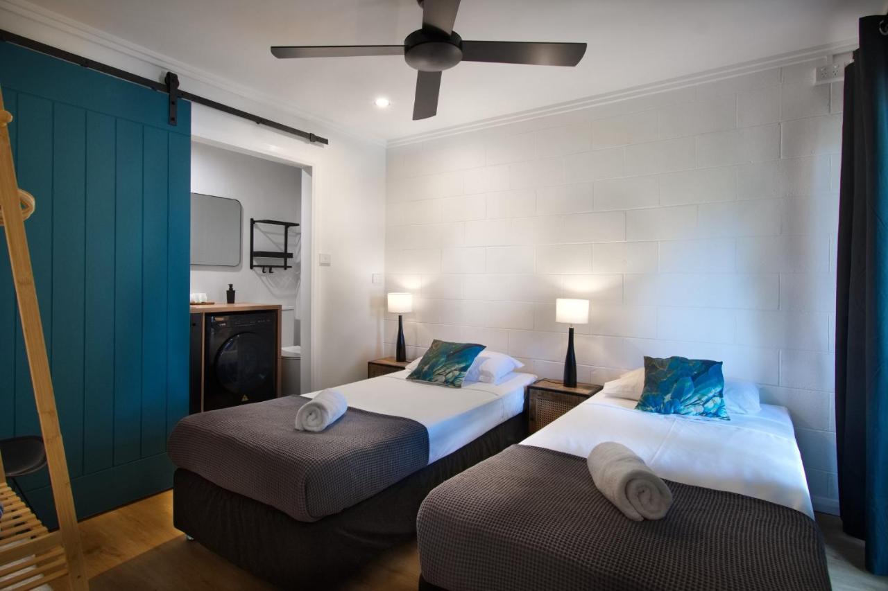 The Palms At Palm Cove Aparthotel Exterior foto