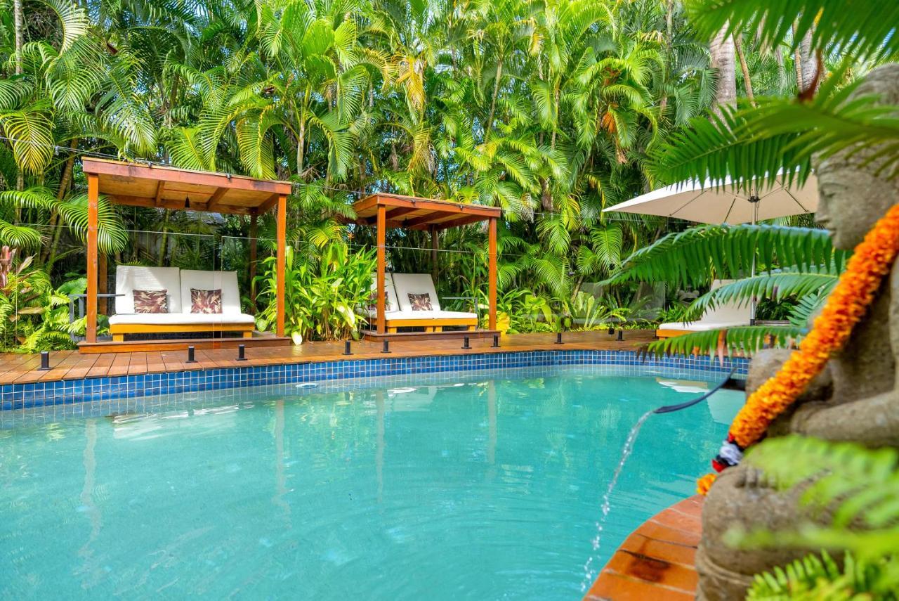 The Palms At Palm Cove Aparthotel Exterior foto