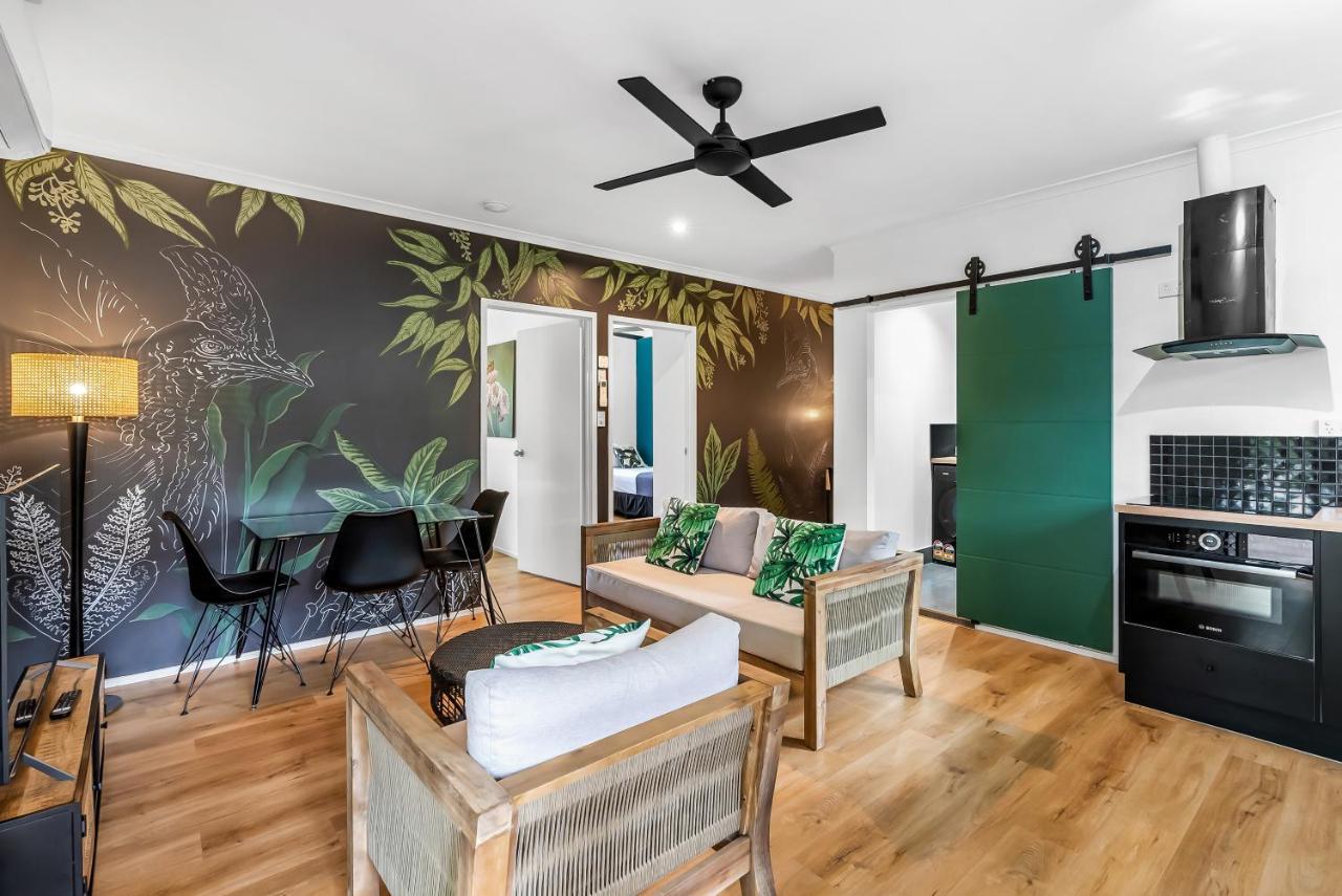 The Palms At Palm Cove Aparthotel Exterior foto