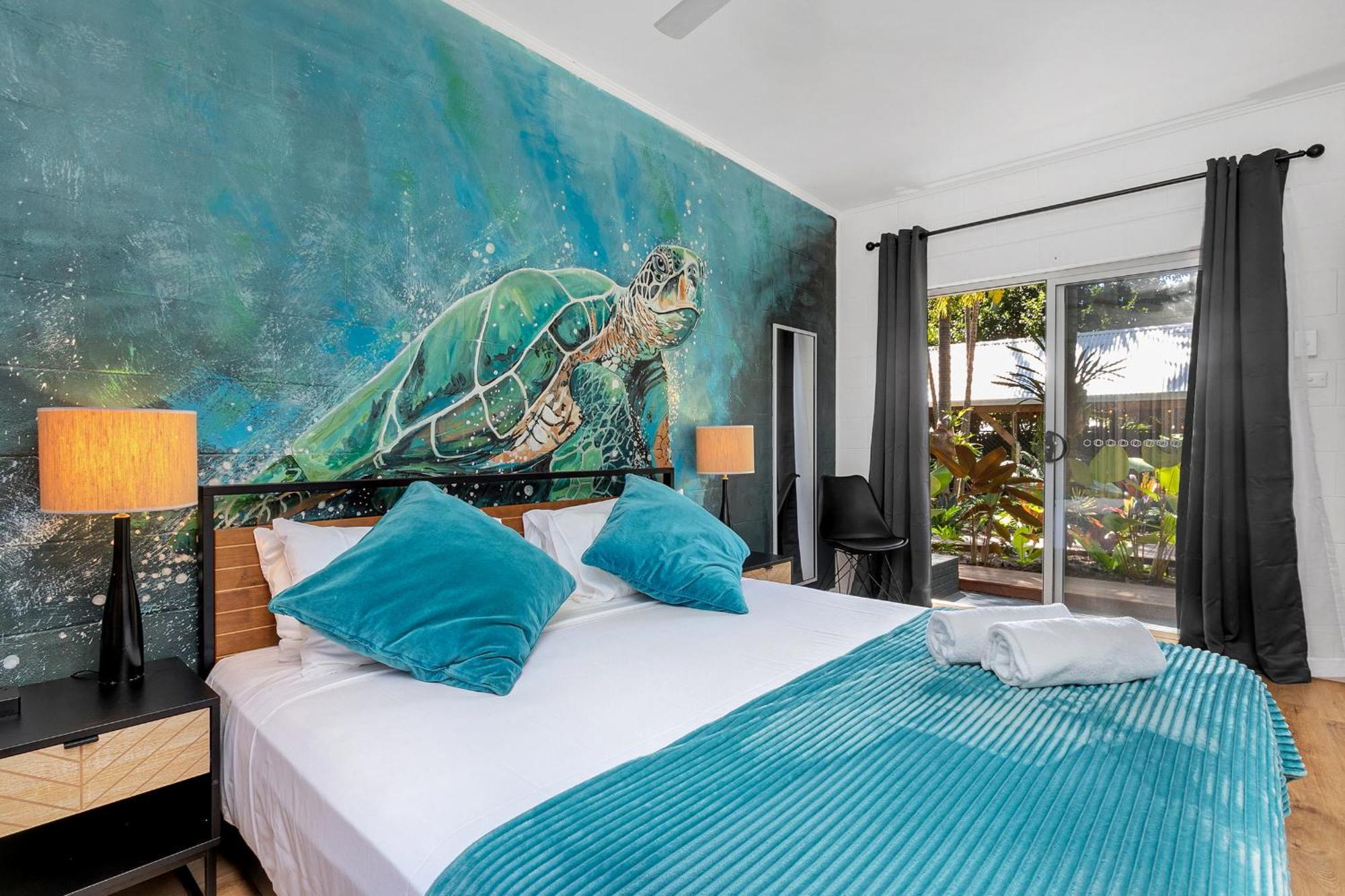 The Palms At Palm Cove Aparthotel Exterior foto