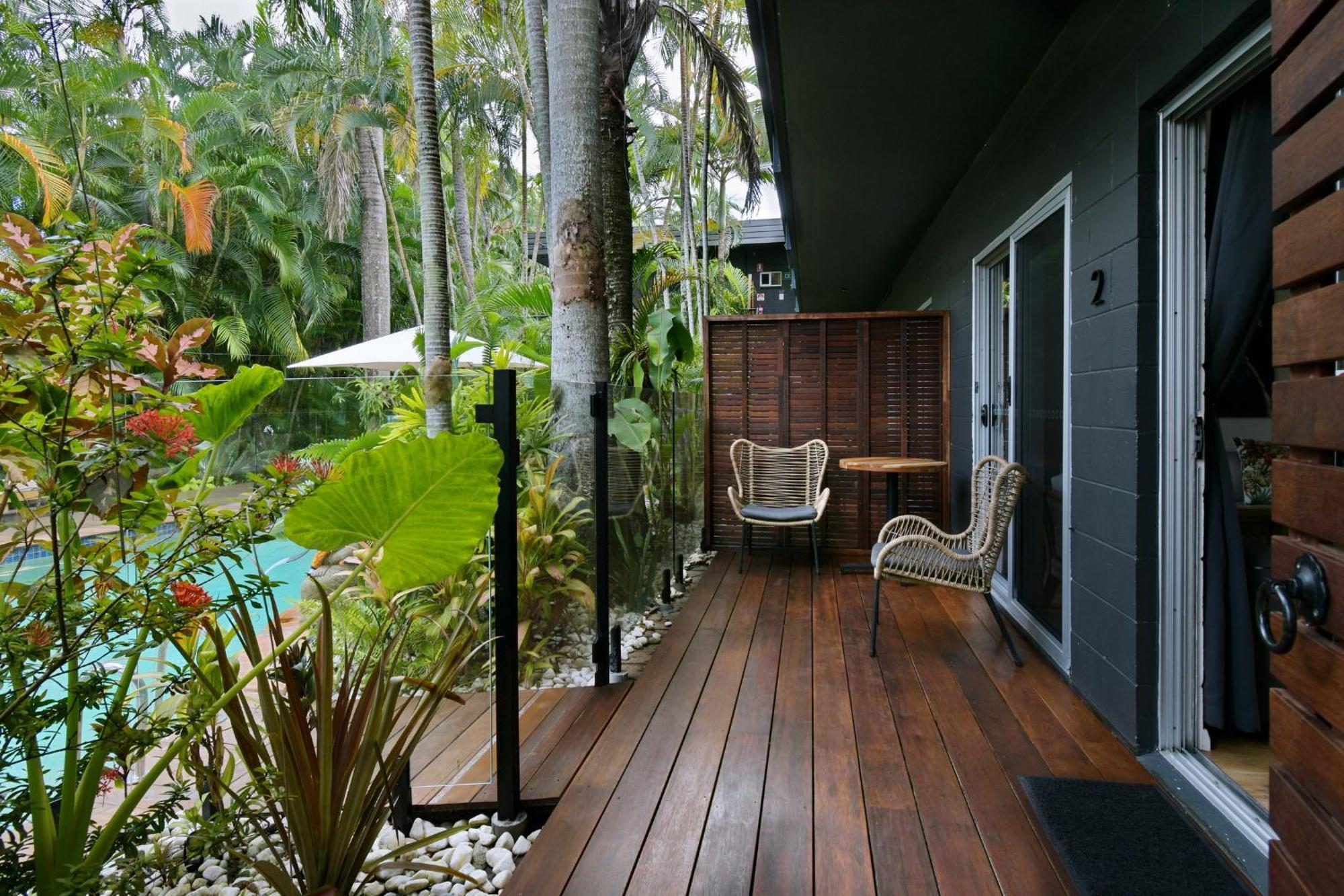 The Palms At Palm Cove Aparthotel Exterior foto