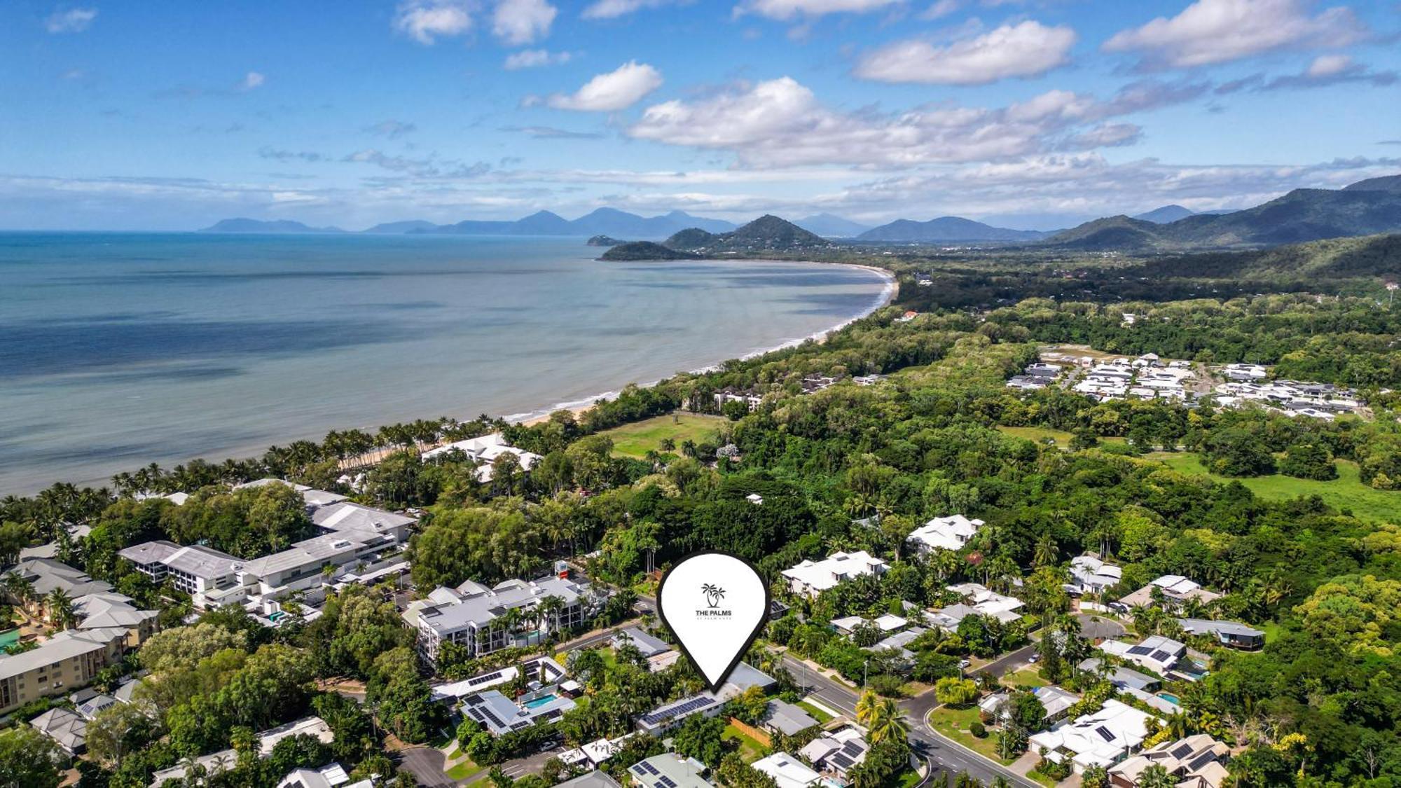 The Palms At Palm Cove Aparthotel Exterior foto